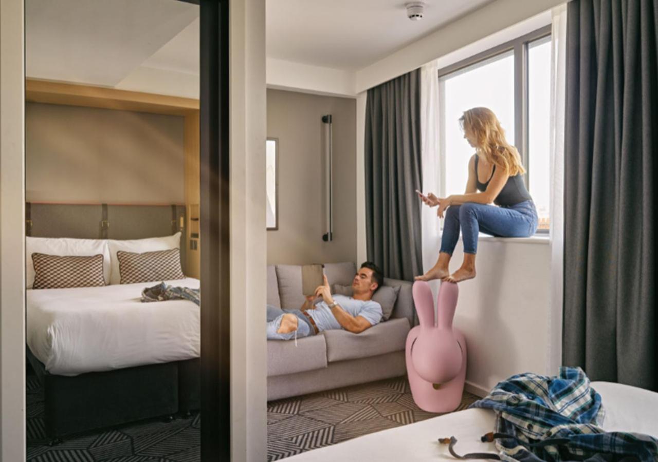 Modern Room,1649056600:JPEG